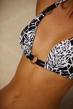 Load image into Gallery viewer, Ursula bikini top monochrome
