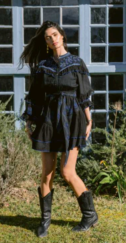 VESTIDO BORDADO Dress