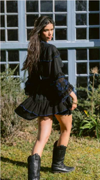 VESTIDO BORDADO Dress