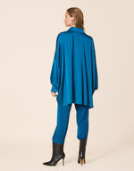 Load image into Gallery viewer, Long sleeve oversized shirt
