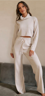 Load image into Gallery viewer, Knit 2 piece
