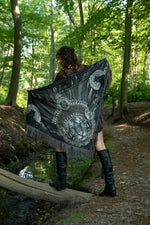 Load image into Gallery viewer, Zizis Shawl
