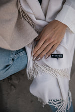 Load image into Gallery viewer, Champagne Beige Oversized Cashmere Shawl
