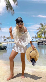 Load image into Gallery viewer, Top Belle
